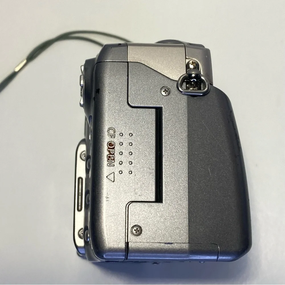 Canon Powershot G2 Digital Camera, Battery Not Included